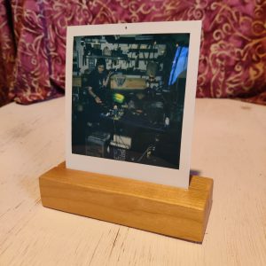 Polaroid Frameless Picture Stand (Apple)