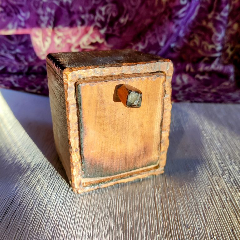 Tiny Box for Tiny Things with Vintage Style 1 Tiny Box for Tiny Things with Vintage Style 1